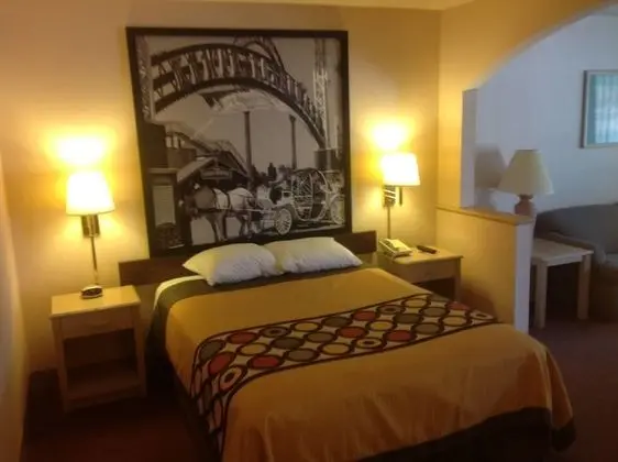 Süit, 2 Büyük (Queen) Boy Yatak, Sigara İçilmez (One-Bedroom Suite)