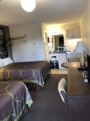 Kitchenette Room, 2 Double Beds, Fridge, Microwave, Stove Top, Non Smoking