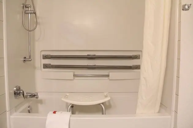 Accessible Room, 1 Queen Bed, Fridge, Non Smoking