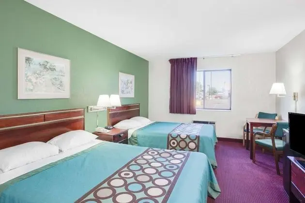 Oda, 2 Büyük (Queen) Boy Yatak, Sigara İçilmez