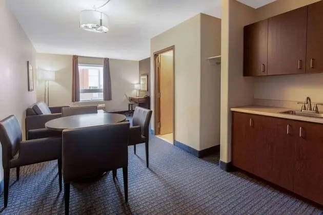 Süit, 1 En Büyük (King) Boy Yatak ve Çekyat