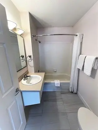 Comfort Oda, 1 En Büyük (King) Boy Yatak, Sigara İçilmez (Efficiency)