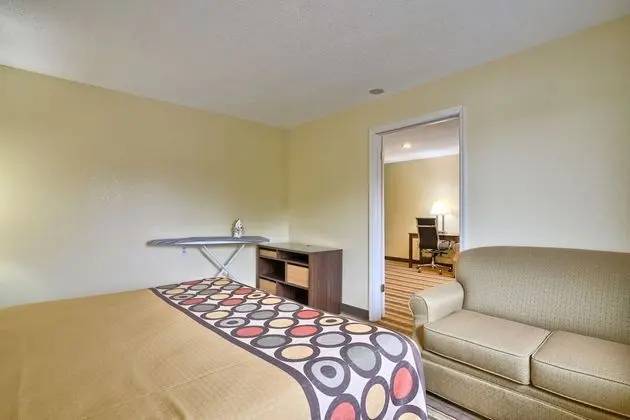 1-Bedroom Suite,1 King Bed and 1 Queen Sofa Bed, Non-Smoking