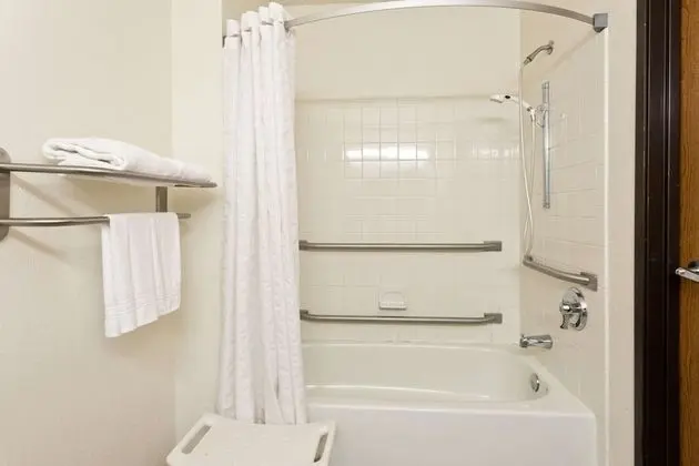 Oda, 1 Büyük (Queen) Boy Yatak, Sigara İçilmez