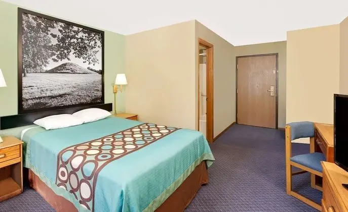 Standard Oda, 1 Büyük (Queen) Boy Yatak, Engellilere Uygun