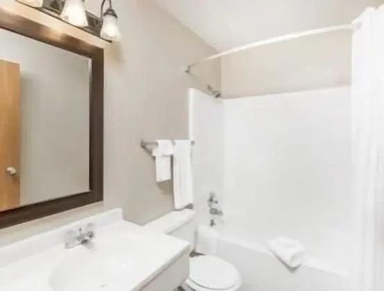 Oda, 2 Büyük (Queen) Boy Yatak, Sigara İçilmez