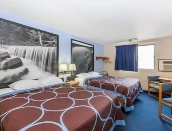 Oda, 2 Büyük (Queen) Boy Yatak, Sigara İçilmez