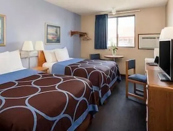 Oda, 2 Büyük (Queen) Boy Yatak, Sigara İçilmez