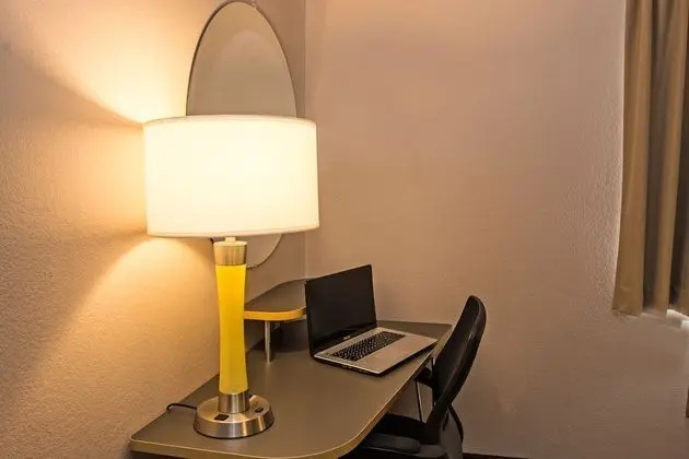 Oda, 2 Büyük (Queen) Boy Yatak, Sigara İçilmez