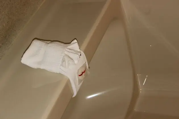 Oda, 2 Büyük (Queen) Boy Yatak, Sigara İçilmez