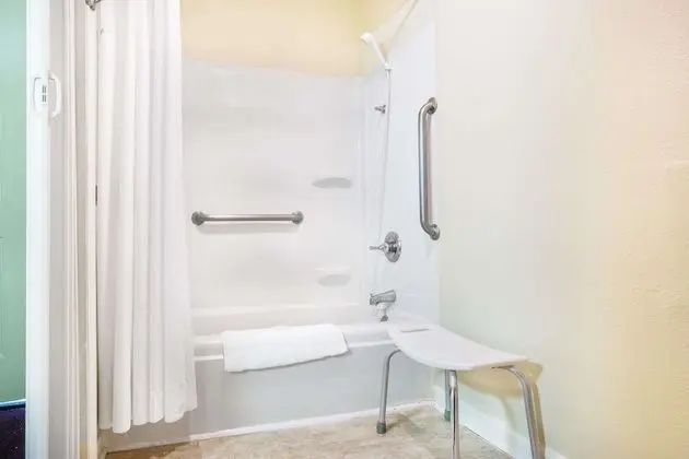 Standard Oda, 1 En Büyük (King) Boy Yatak, Engellilere Uygun