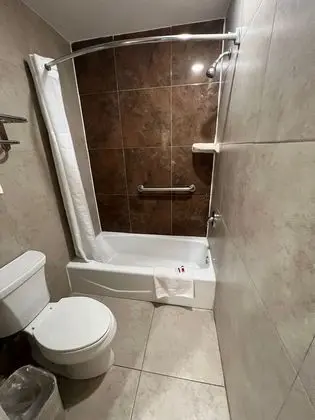 Standard Oda, 2 Büyük (Queen) Boy Yatak, Sigara İçilebilir