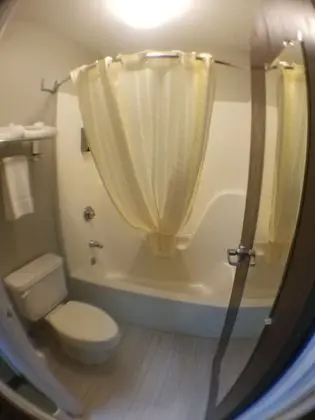 Oda, 1 Büyük (Queen) Boy Yatak, Sigara İçilmez