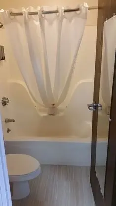 Oda, 1 En Büyük (King) Boy Yatak, Engellilere Uygun, Sigara İçilmez