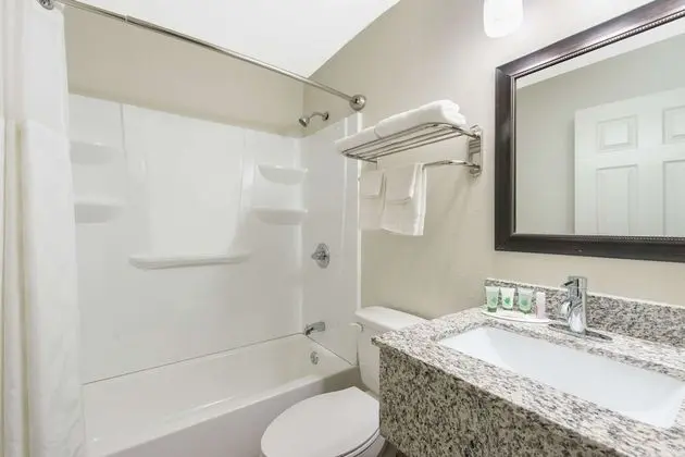 Standard Oda, 1 Büyük (Queen) Boy Yatak, Sigara İçilmez, Buzdolabı