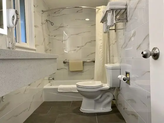 Standard Oda, 2 Büyük (Queen) Boy Yatak, Sigara İçilmez