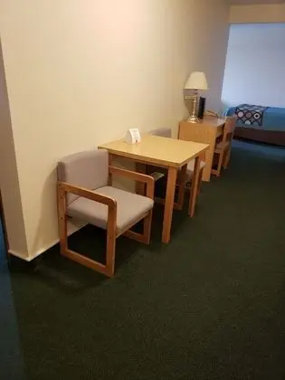 Süit, 1 En Büyük (King) Boy Yatak, Sigara İçilmez (Two-Room Suite)