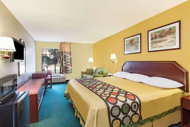 Oda, 1 En Büyük (King) Boy Yatak, Engellilere Uygun, Sigara İçilmez