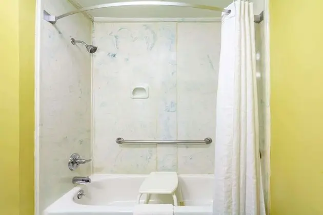 Oda, 1 En Büyük (King) Boy Yatak, Engellilere Uygun, Sigara İçilmez