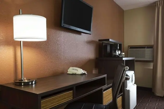 Oda, 2 Büyük (Queen) Boy Yatak, Sigara İçilmez