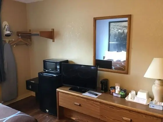 Tek Büyük Yataklı Oda, 2 Çift Kişilik Yatak