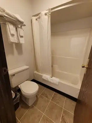 Oda, 2 Çift Kişilik Yatak, Sigara İçilmez