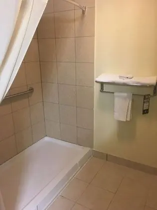 Standard Oda, 1 En Büyük (King) Boy Yatak, Engellilere Uygun