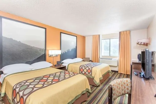 Oda, 2 Çift Kişilik Yatak, Sigara İçilebilir