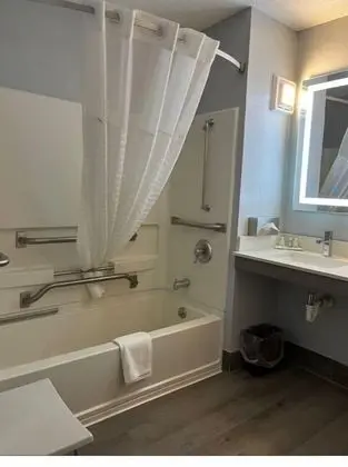 Standard Oda, 1 Büyük (Queen) Boy Yatak, Sigara İçilmez