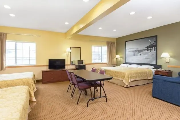 Süit, Sigara İçilmez (2 Double Bed & 1 King Bed)