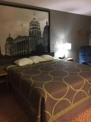 Oda, 1 Büyük (Queen) Boy Yatak, Sigara İçilmez (with Recliner)