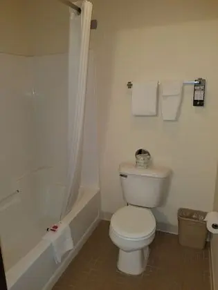 Oda, 2 Büyük (Queen) Boy Yatak, Sigara İçilmez