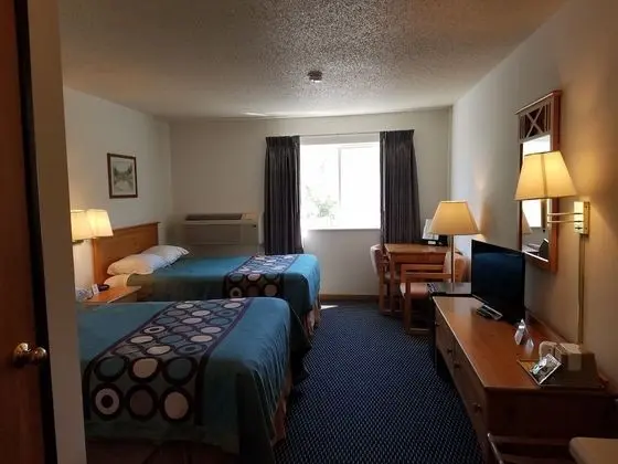 Oda, 2 Çift Kişilik Yatak, Sigara İçilmez, Buzdolabı