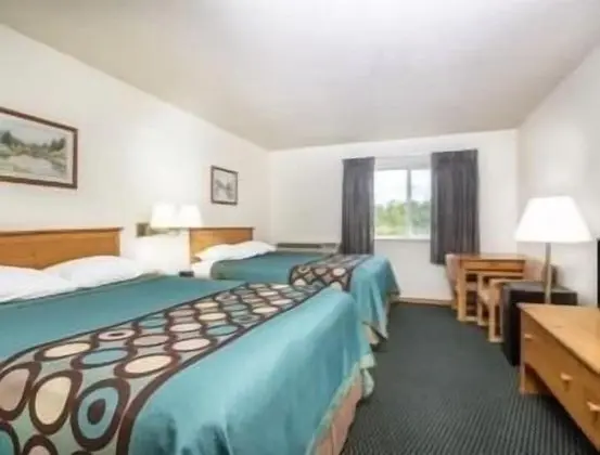 Oda, 2 Çift Kişilik Yatak, Sigara İçilmez, Buzdolabı