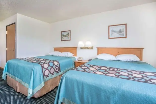 Oda, 2 Çift Kişilik Yatak, Sigara İçilmez, Buzdolabı