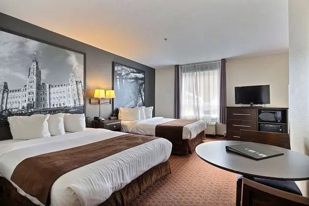 Oda, Sigara İçilmez (3 Queen beds)