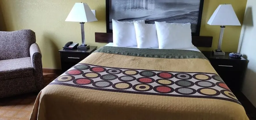 Oda, 1 Büyük (Queen) Boy Yatak