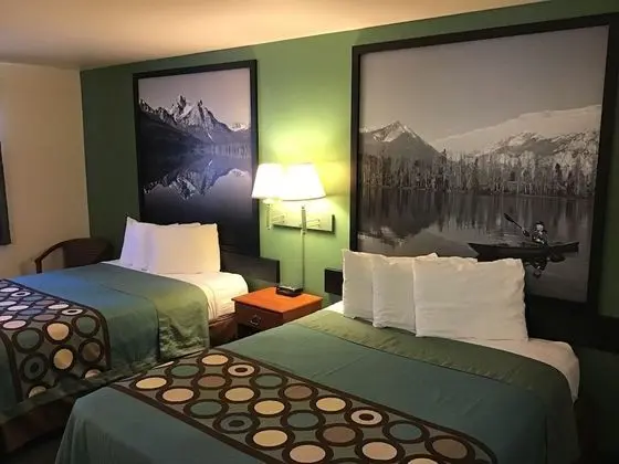 Oda, 2 Büyük (Queen) Boy Yatak, Sigara İçilmez