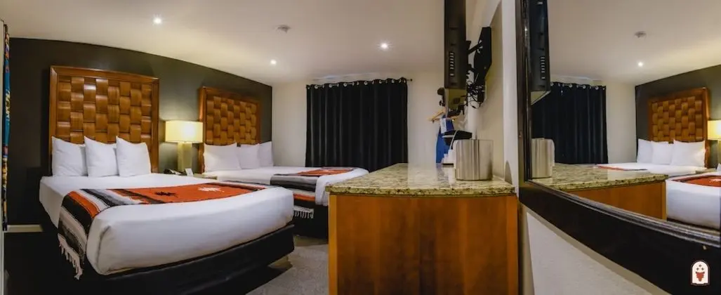 Oda, 2 Büyük (Queen) Boy Yatak, Engellilere Uygun (Handicap Accessible Double Queen Room)