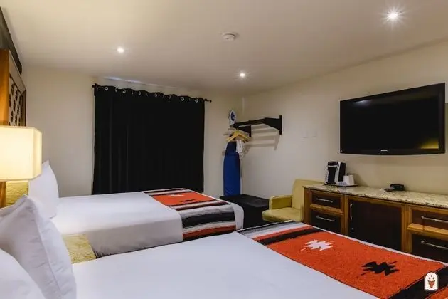 Oda, 2 Büyük (Queen) Boy Yatak, Engellilere Uygun (Handicap Accessible Double Queen Room)