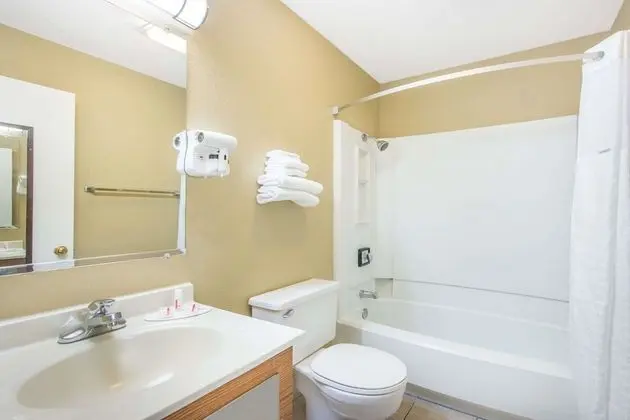 Standard Oda, 2 Büyük (Queen) Boy Yatak, Sigara İçilebilir