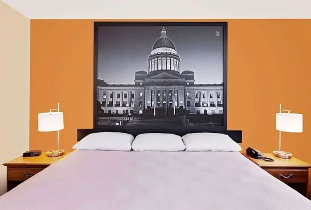 Oda, 1 En Büyük (King) Boy Yatak, Engellilere Uygun, Sigara İçilmez (Mobility)