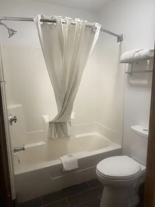 Oda, 2 Büyük (Queen) Boy Yatak, Sigara İçilmez (Pet-Friendly)