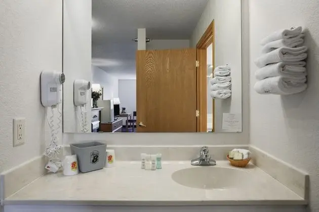 Süit, 2 Büyük (Queen) Boy Yatak, Engellilere Uygun, Sigara İçilmez