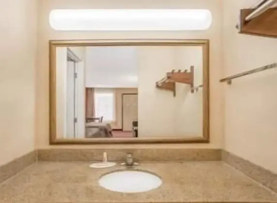 Standard Oda, 2 Büyük (Queen) Boy Yatak, Sigara İçilebilir