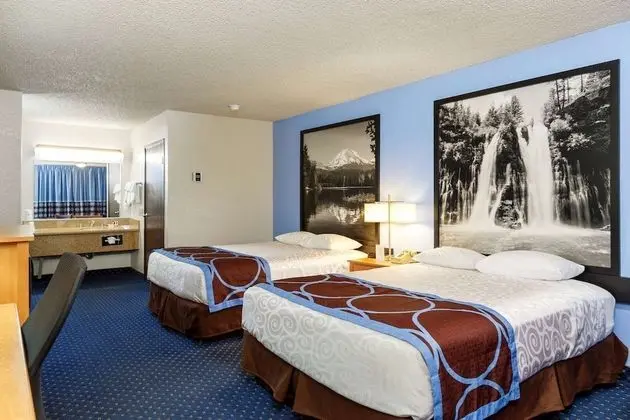 Oda, 2 Büyük (Queen) Boy Yatak, Sigara İçilmez