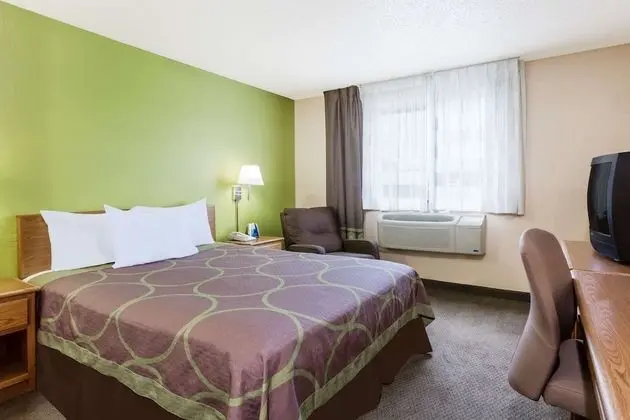 Oda, 1 Büyük (Queen) Boy Yatak, Mikrodalga