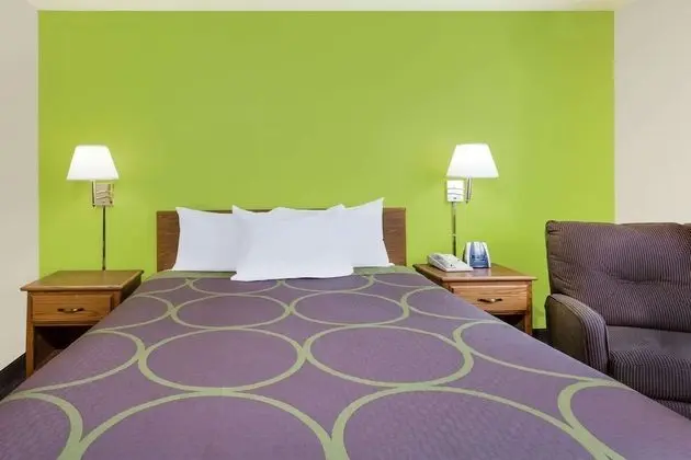 Oda, 1 Büyük (Queen) Boy Yatak, Mikrodalga