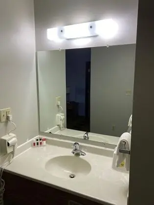 3 Queen Beds, Non-Smoking