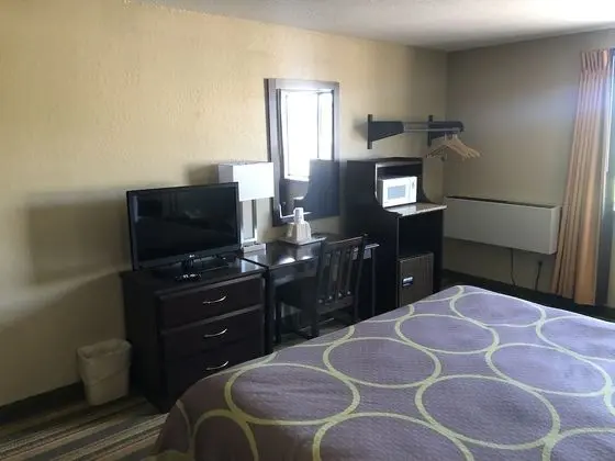 Standard Oda, 1 Büyük (Queen) Boy Yatak, Sigara İçilebilir